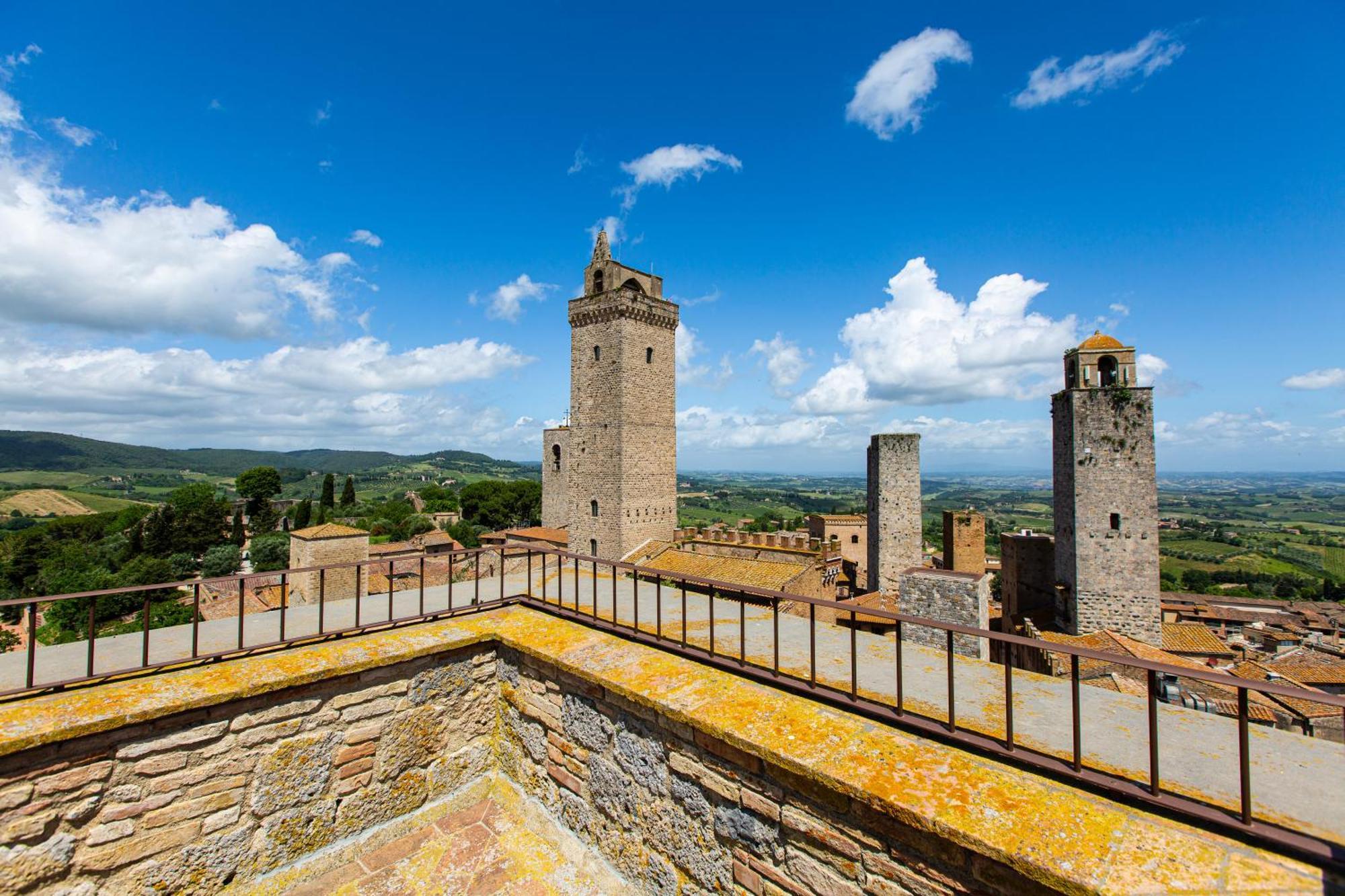 Appartamento The Artists' Tower - Amazing View From The Tower San Gimignano Esterno foto
